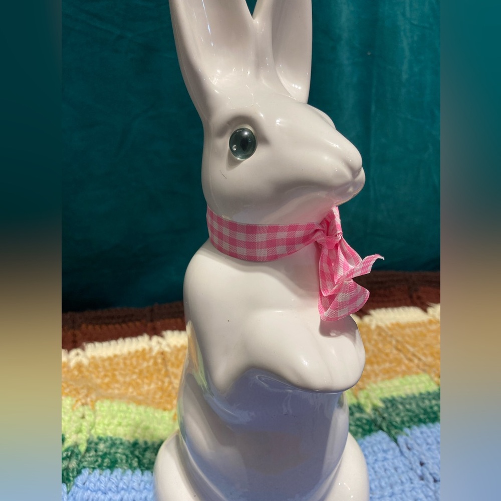 White Alert Easter Bunny Rabbit Portugal Ceramic Spring Decor - Picture 8 of 16